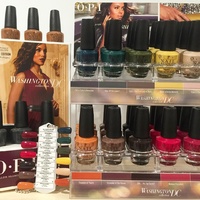Suzi - The First Lady of Nails