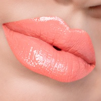 Strapless - Glossy Liquid Lips